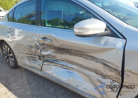 2017 Nissan Altima 2.5/S/Sv/Sl/Sr z USA, uszkodzony, nr VIN 1N4AL3AP9HC207107